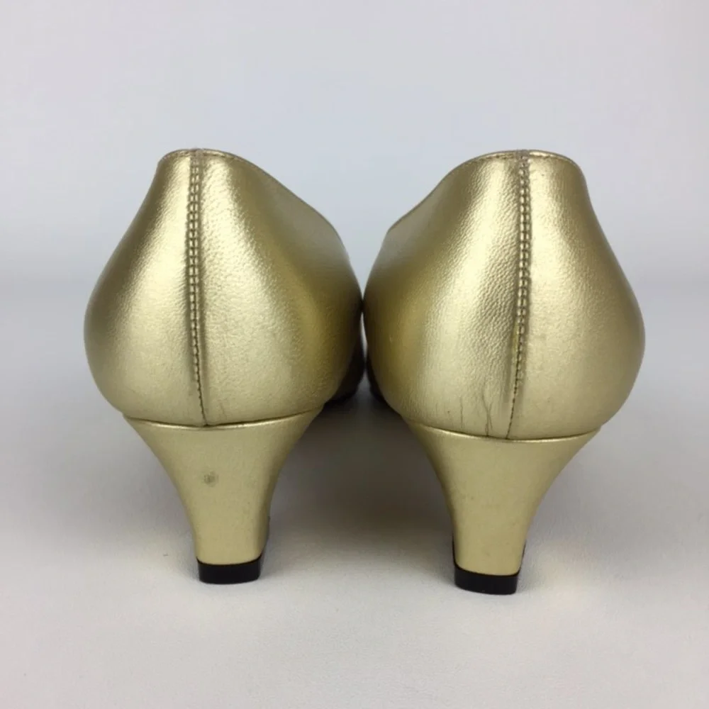 Vintage Ballotta Womens Gold Metallic Low Block Heel Italian Pumps size 6